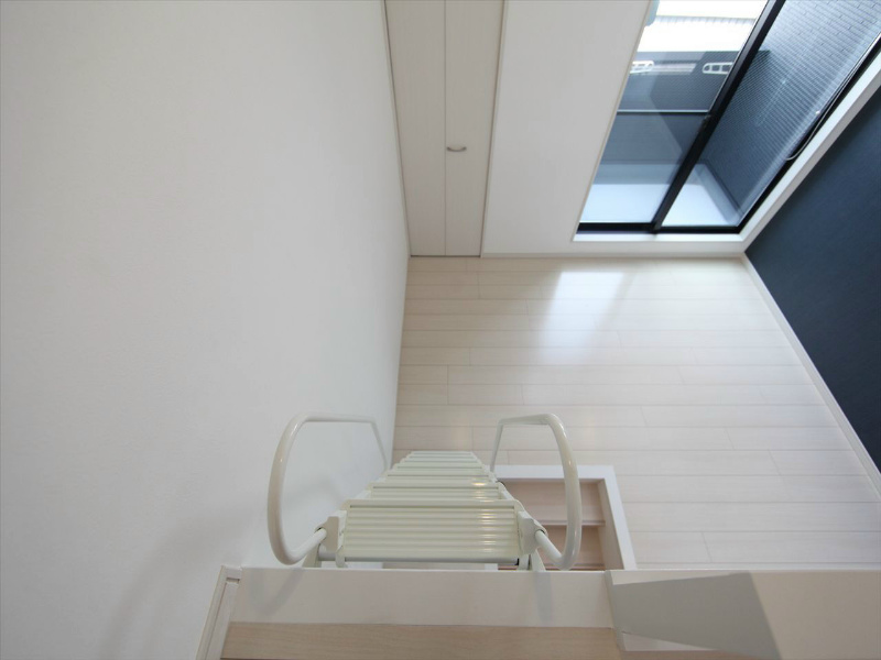 Ｊｅｕｎｅｓｓｅ石場（ジュネス石場） 上段洋室5.4帖　ロフト5帖（収納でもお部屋でも使えます）