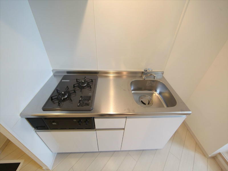 Ｊｅｕｎｅｓｓｅ石場（ジュネス石場） システムキッチン（ガス2口）冷蔵庫・レンジ等ご用意できます
