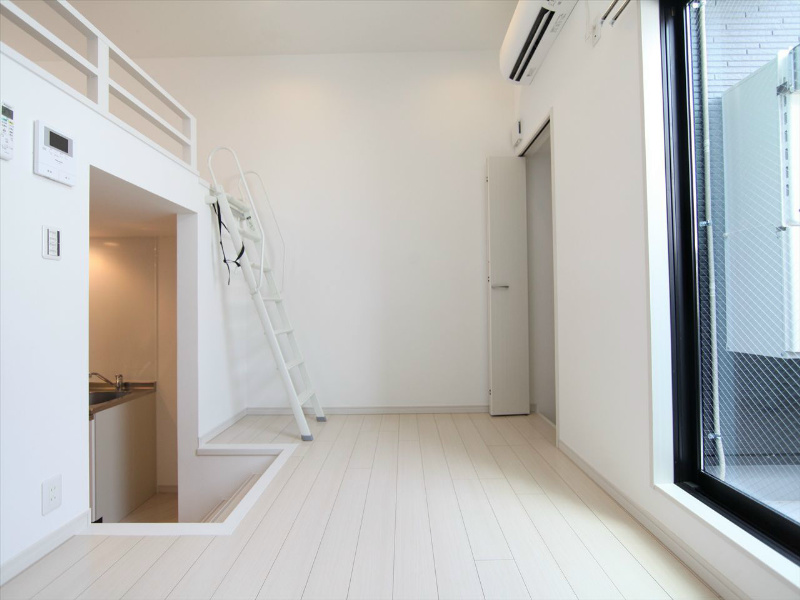 Ｊｅｕｎｅｓｓｅ石場（ジュネス石場） 上段洋室5.4帖　ロフト5帖（収納でもお部屋でも使えます）
