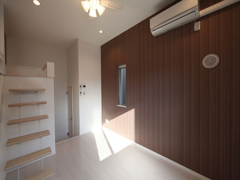 ＲｅｓｉｄｅｎｃｅＩｍａｉｋｅ（レジデンス今池） 洋室6.2帖　ロフト6.2帖（収納でもお部屋でも使えます）