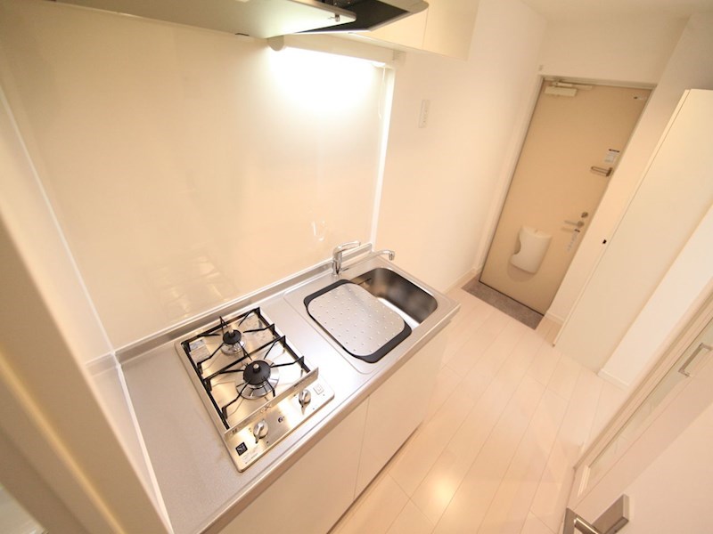 ＲｅｓｉｄｅｎｃｅＩｍａｉｋｅ（レジデンス今池） システムキッチン（ガス2口）冷蔵庫・レンジ等ご用意できます