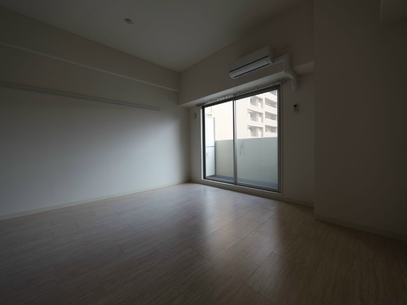 アモンフォンテーヌ ＬＤＫ13.7帖　洋室6帖とつなげても仕切っても使えます
