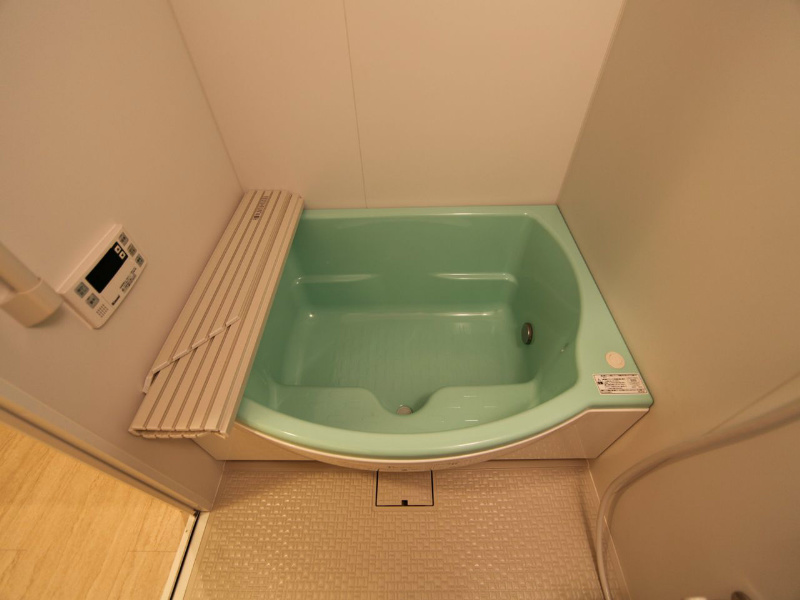 アモンフォンテーヌ 追い焚き　浴室暖房乾燥機　24時間換気　オートバスバスルーム