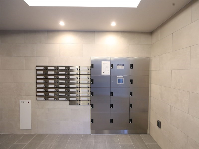 ディアレイシャス大須観音 宅配ＢＯＸ・集合ポスト有り