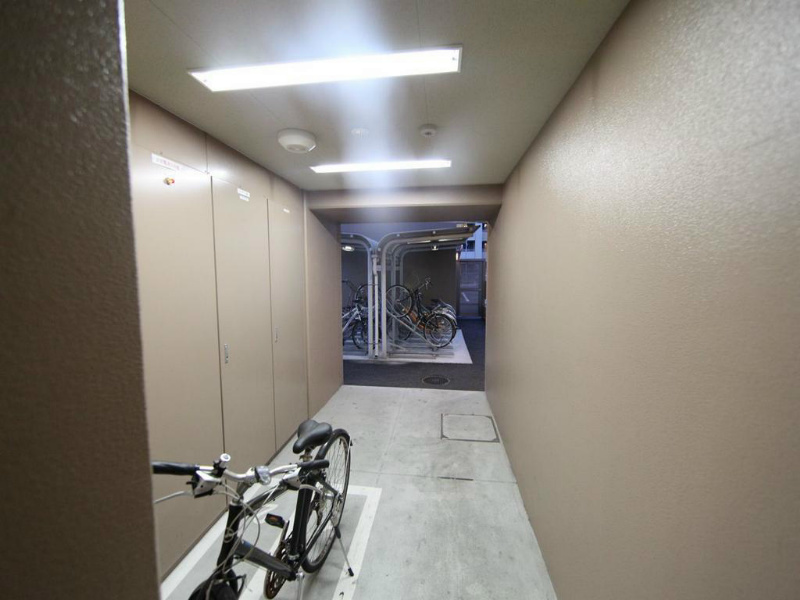 エルスタンザ徳川 駐輪場