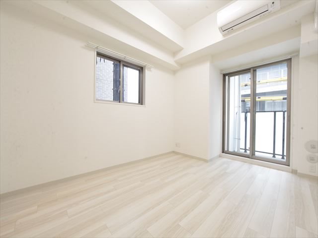 エステムコート名古屋今池アーバンゲート 洋室7.8帖　エアコン完備　バルコニーに面しています
