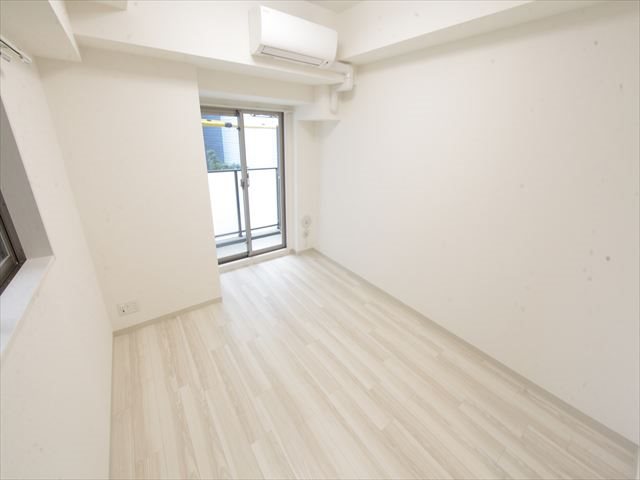 エステムコート名古屋今池アーバンゲート 洋室7.8帖　エアコン完備　バルコニーに面しています