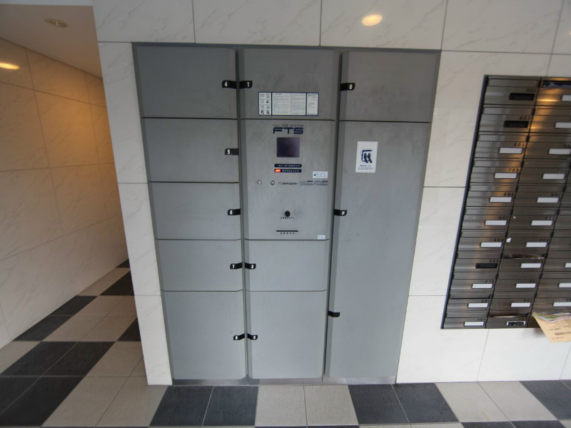 ＹＳ上前津 宅配ＢＯＸ付　不在時に荷物を受け取ることができます
