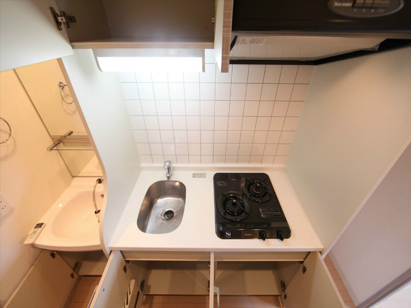 プレサンス名古屋城前ラバンカ システムキッチン（ガス2口）冷蔵庫・レンジ等ご用意できます