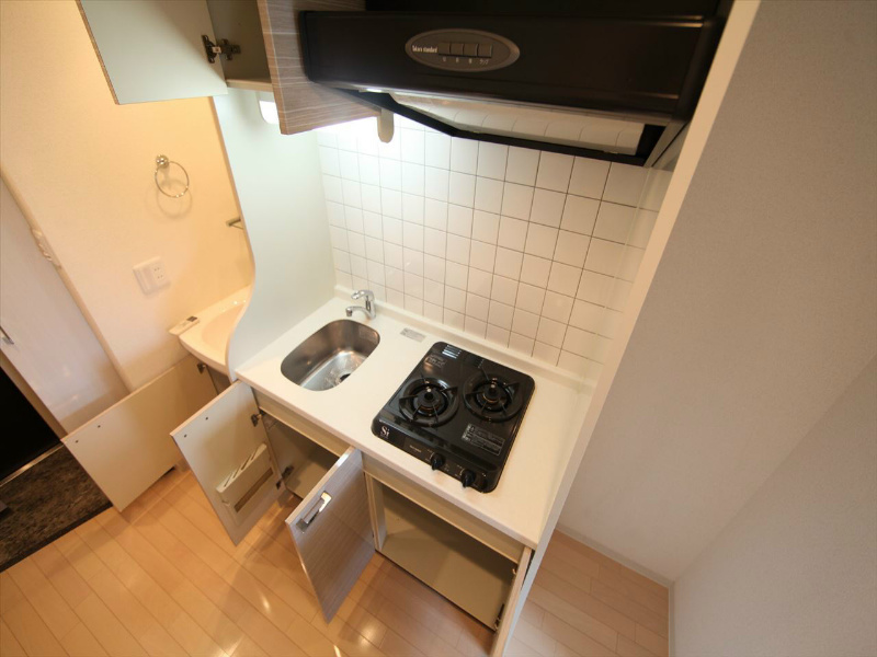 プレサンス名古屋城前ラバンカ システムキッチン（ガス2口）冷蔵庫・レンジ等ご用意できます