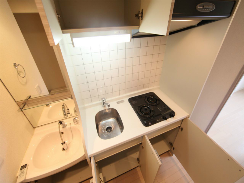プレサンス名古屋城前ラバンカ システムキッチン（ガス2口）冷蔵庫・レンジ等ご用意できます