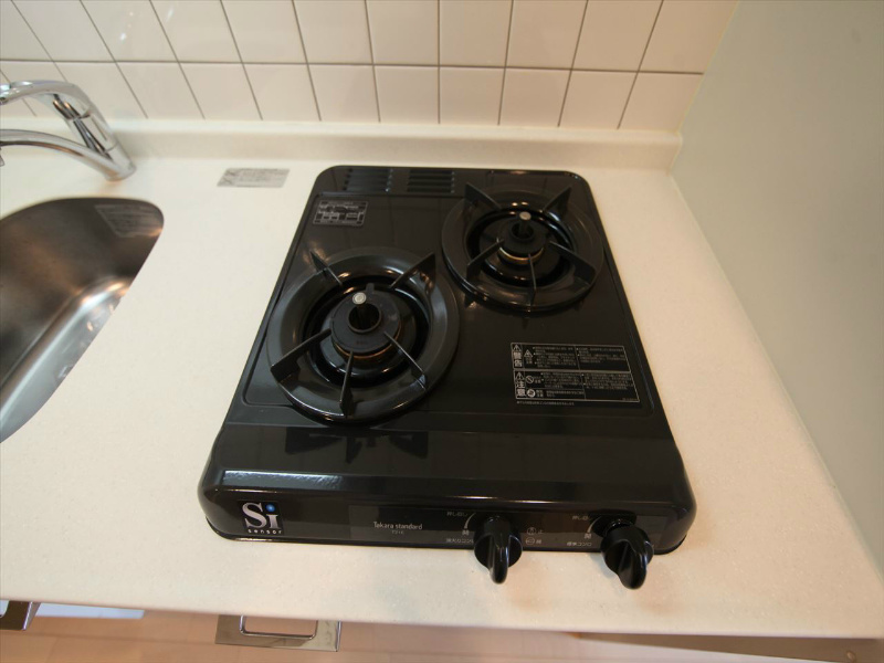 プレサンス名古屋城前ラバンカ システムキッチン（ガス2口）冷蔵庫・レンジ等ご用意できます