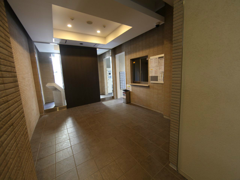 カレント新栄 エントランス　防犯カメラ　宅配ＢＯＸ付　オートロック