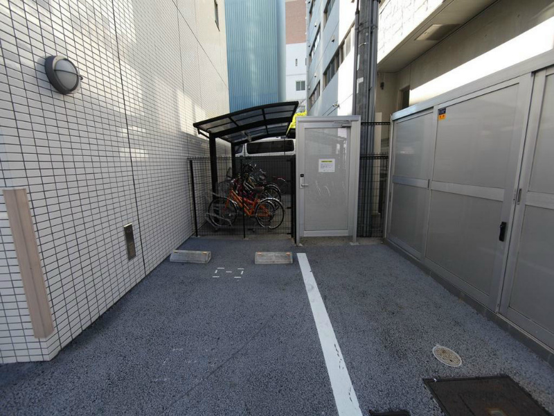 カレント新栄 屋根付き駐輪場
