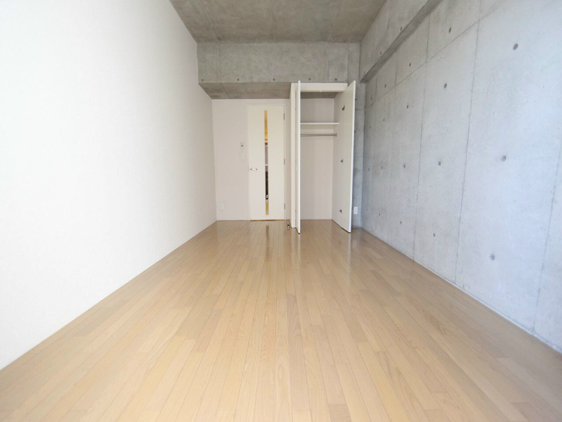 スクエア名駅南 洋室9帖　クローゼット付（収納充実してます）