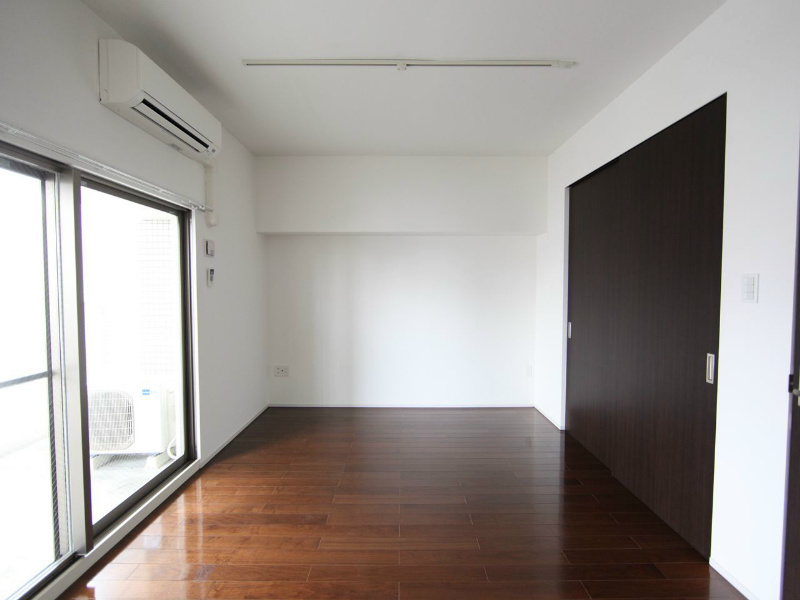 ＬａＦａｃａｄｅ（ラファサード） ＬＤＫ10.8帖　洋室6.6帖とつなげても仕切っても使えます
