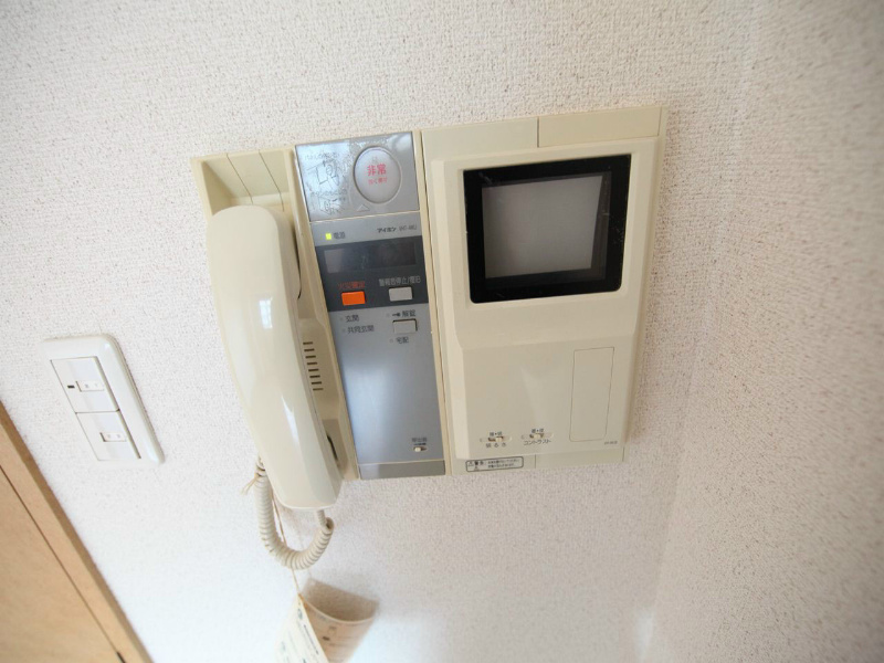 プレサンス桜通アベニュー セキュリティ　TVモニター付インターホン