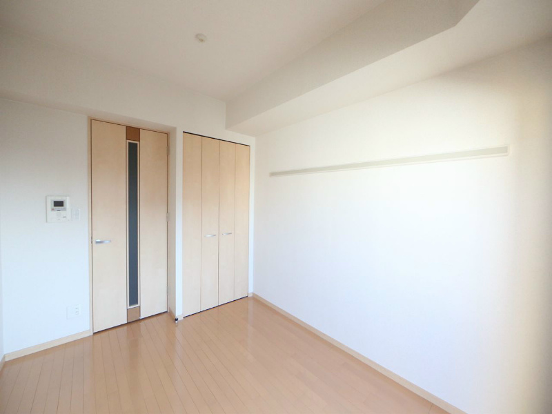 プレサンス名古屋駅前ヴェルロード 洋室6.6帖　クローゼット（収納充実してます）