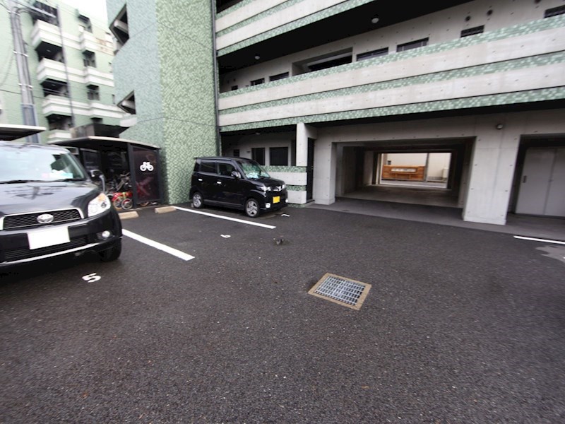 ＳＯＡＲ（ソアール） 敷地内平面駐車場