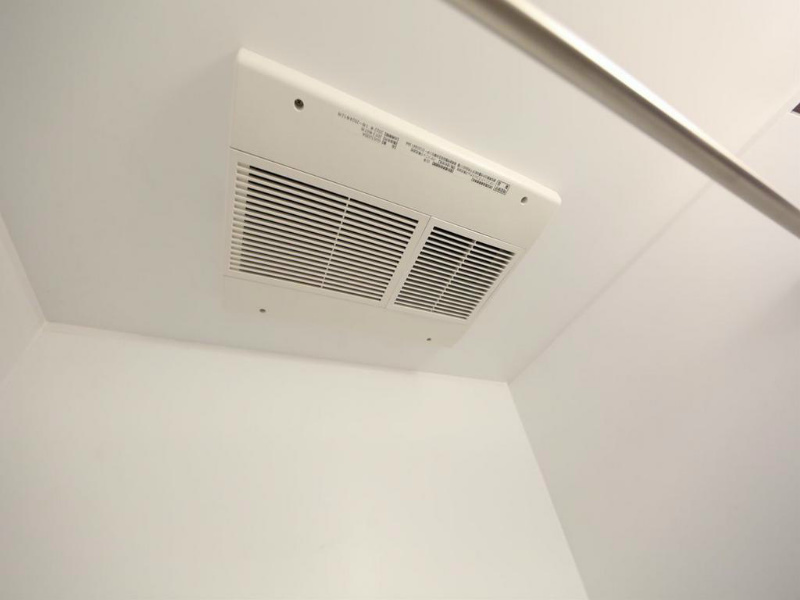 エスポワール 浴室暖房乾燥機付　24時間換気機能付バスルーム