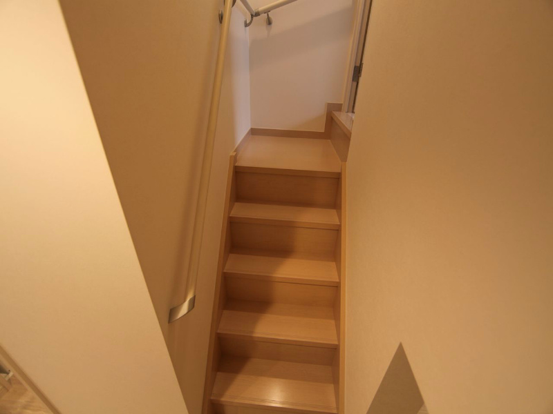グランコンフォール米野Ⅳ お部屋に階段あり