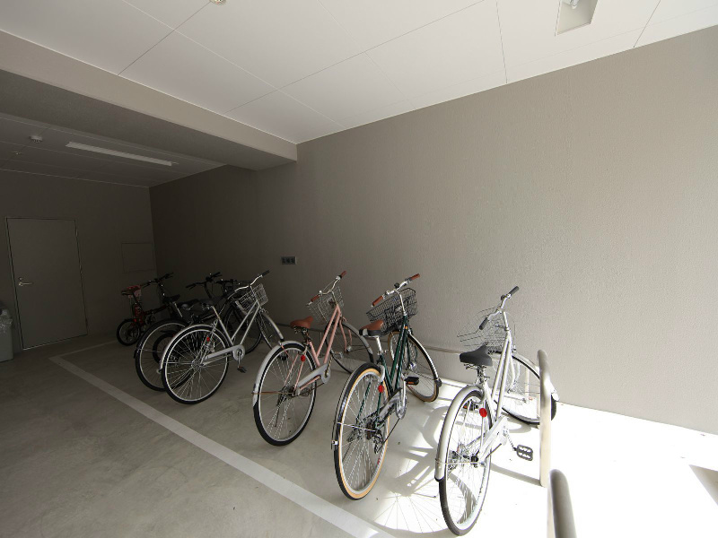 ルヴェール吹上 屋根付き駐輪場
