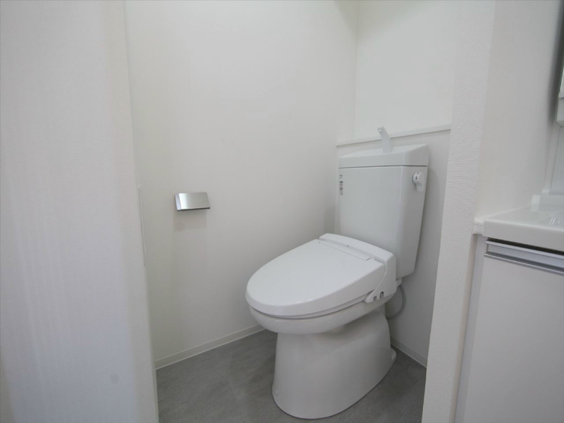 CORNES HOUSE NAGOYA（コーンズハウスナゴヤ） 温水洗浄暖房便座付トイレ