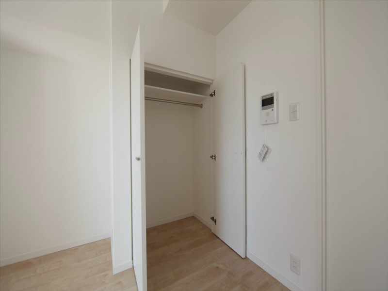 CORNES HOUSE NAGOYA（コーンズハウスナゴヤ） クローゼット（収納充実してます）