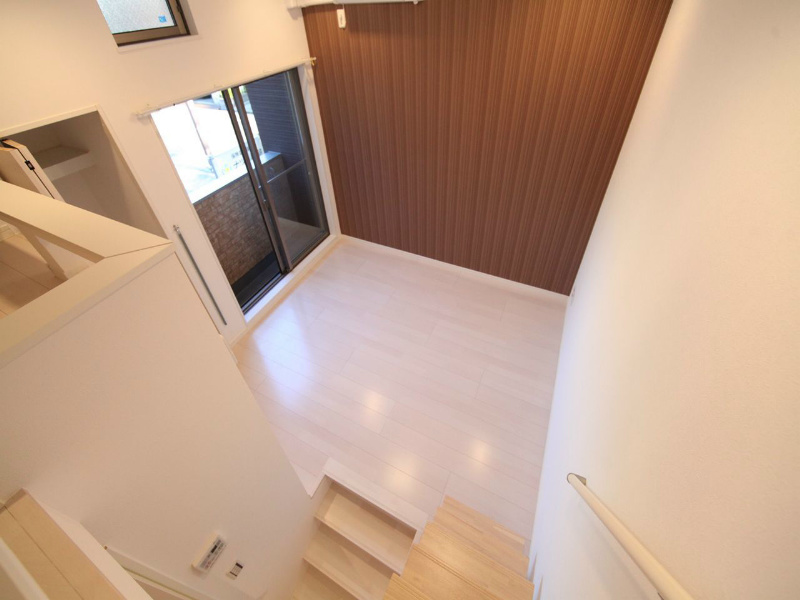 ＧＲＡＮＤＦＯＲＭＥ堀田（グランドフォルム堀田） 洋室6帖　上階ロフト6.2帖（収納でもお部屋でも使えます）