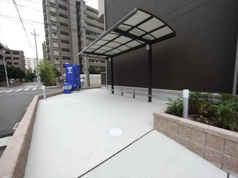 ヴィオーラ八番Ａ 屋根付き駐輪場
