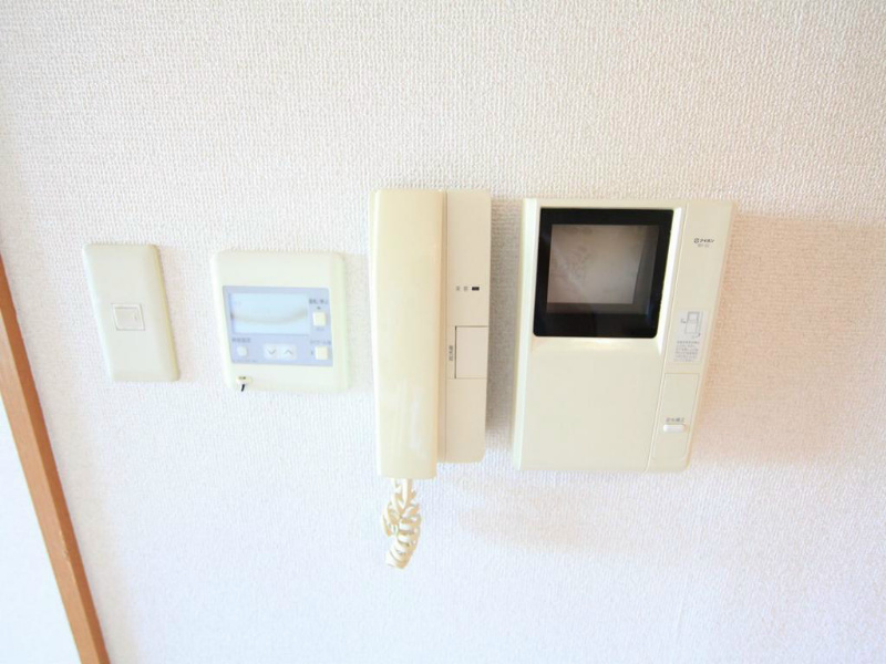 ヴェルジュコートＩ ＴＶモニター付インターホン