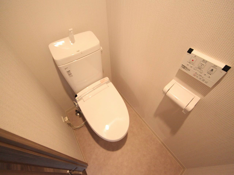プレサンス丸の内レジデンス 温水洗浄暖房便座付トイレ