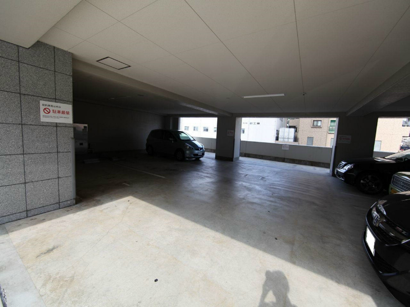 ＷｉｌｌＤｏ東別院（ウィルドゥ東別院） 敷地内平面駐車場