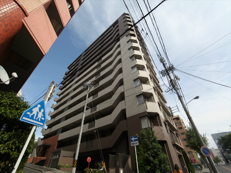 外観 宅配BOX 防犯カメラ オートロック