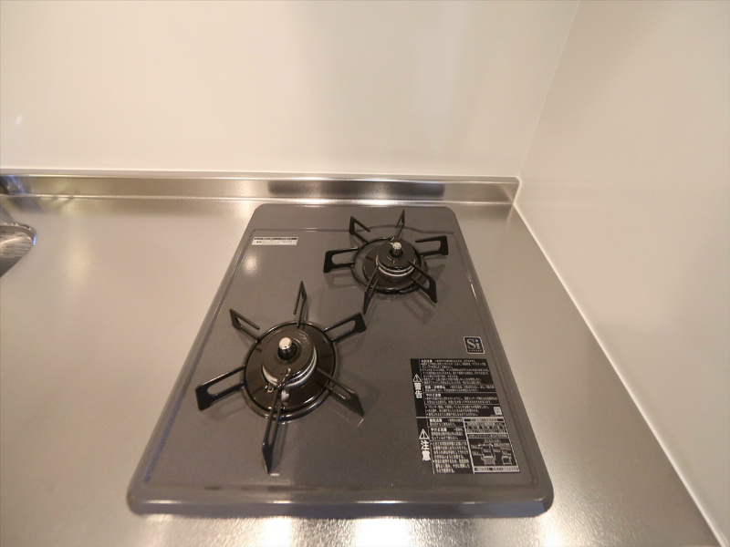 ヒルブライトン システムキッチン（ガス2口）冷蔵庫・レンジ等ご用意できます
