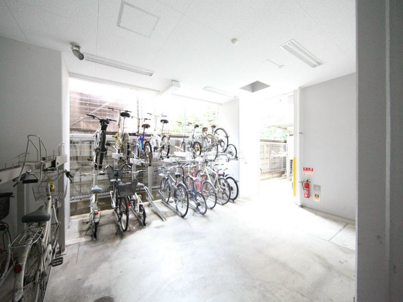 エイペックス名古屋栄Ｐｒｅｍｉｅｒ　Ｌｉｆｅ 共用スペース　駐輪場