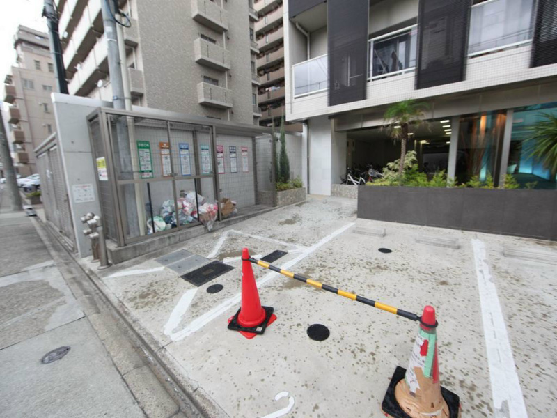 ＬａＦａｃａｄｅ（ラファサード） 敷地内平置駐車場
