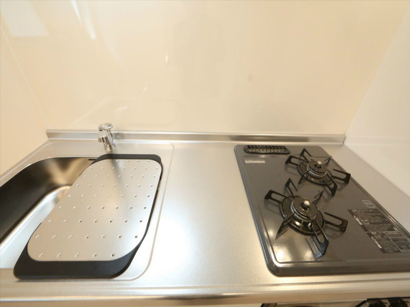 ヴィラフリージア システムキッチン（ガス2口コンログリル付）