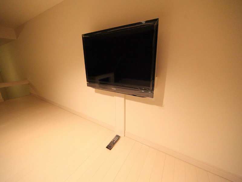 Ｍ’ｓｃｏｕｒｔ妙音通（エムズコート妙音通） 上階ロフト5.3帖（収納でも部屋でも使えます）32型TV付