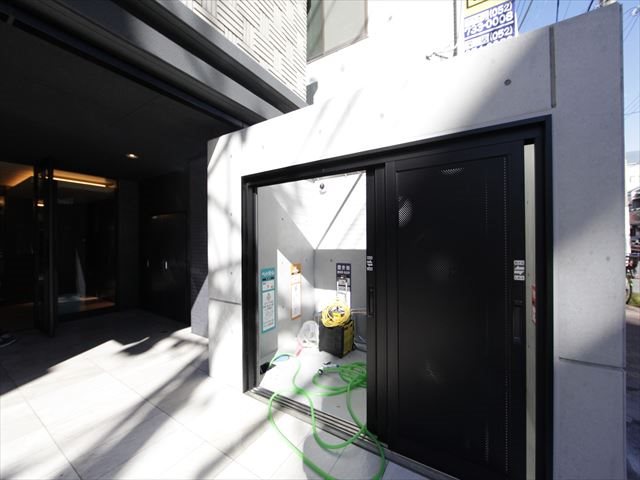 S-RESIDENCE池下西 敷地内ゴミ捨て場