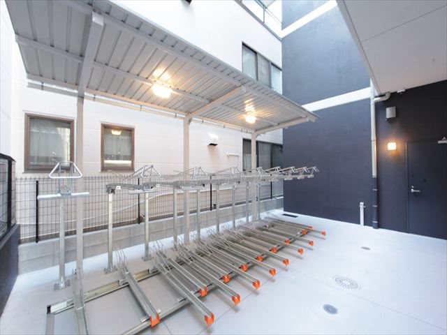 S-RESIDENCE池下西 屋根付き駐輪場