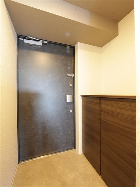 S-RESIDENCE池下西 玄関（シューズボックス完備）