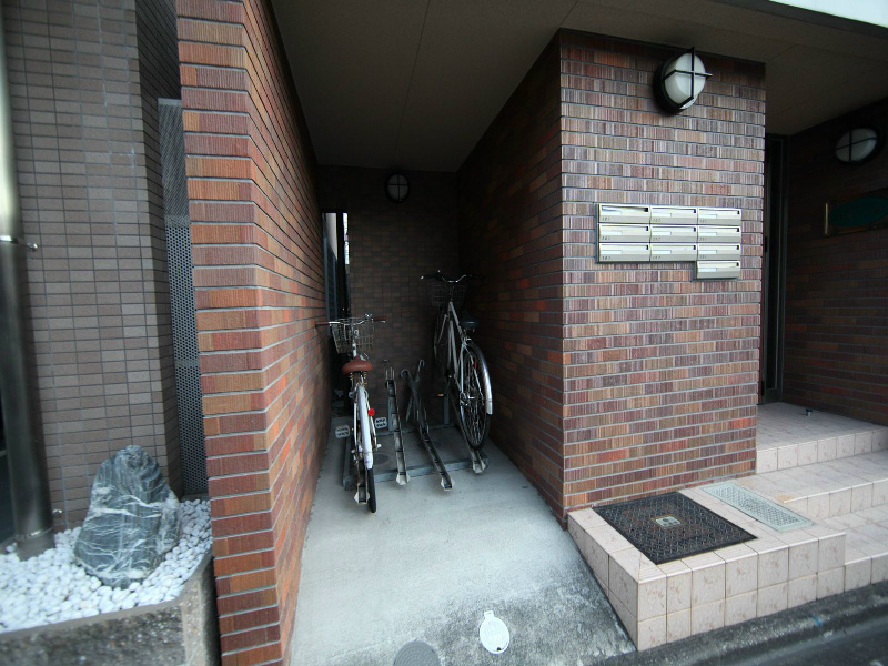 エスポワール谷口 屋根付き駐輪場
