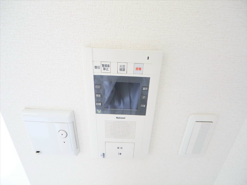 プレサンス名古屋ＳＴＡＴＩＯＮアブソリュート TVモニター付インターホン