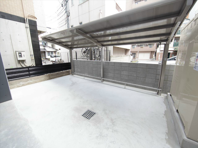 ｍａｉｓｏｎ　ｓｐａｄｅ（メゾンスペード） 屋根付き駐輪場