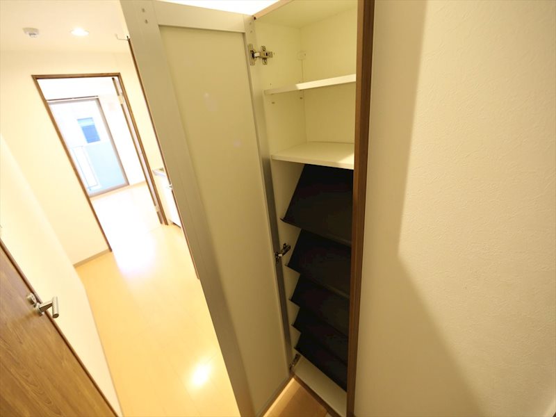 Ｚ・Ｒ名駅 玄関　シューズボックス付