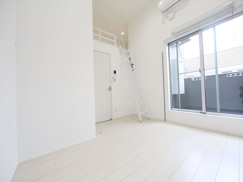 ＴＥＯＤＯＲＡ浅間町（テオドーラ浅間町） 洋室6帖　ロフト4.8帖（収納でも使えます）