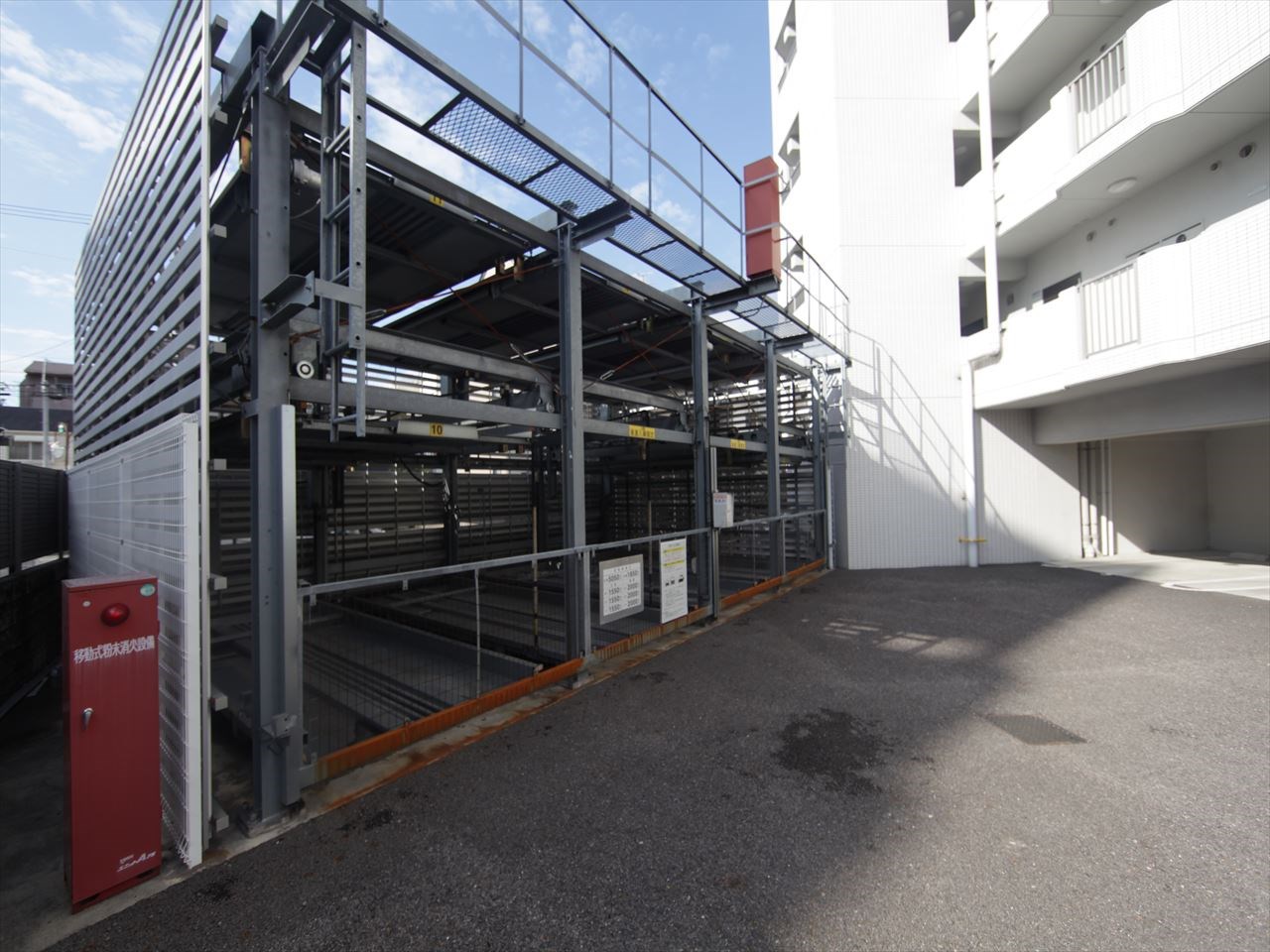 アジリア大曽根 敷地内駐車場