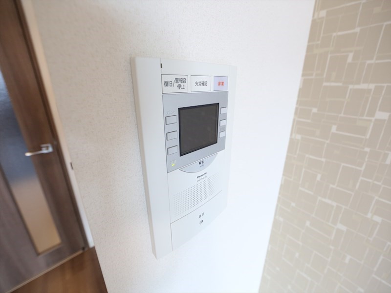 プレサンス上前津プレス ＴＶモニター付インターホン