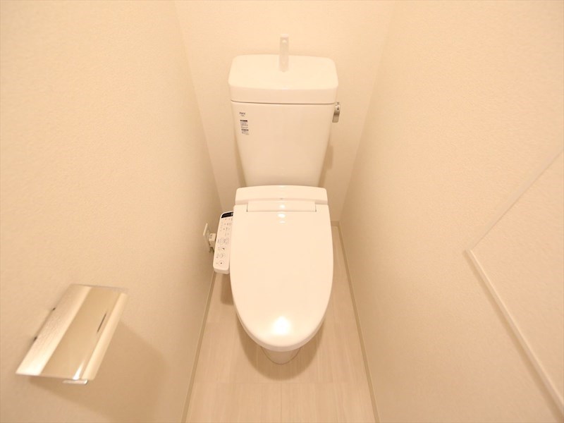 プレサンス上前津プレス 温水洗浄暖房便座付トイレ
